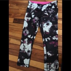 Lululemon capri leggings sz 6